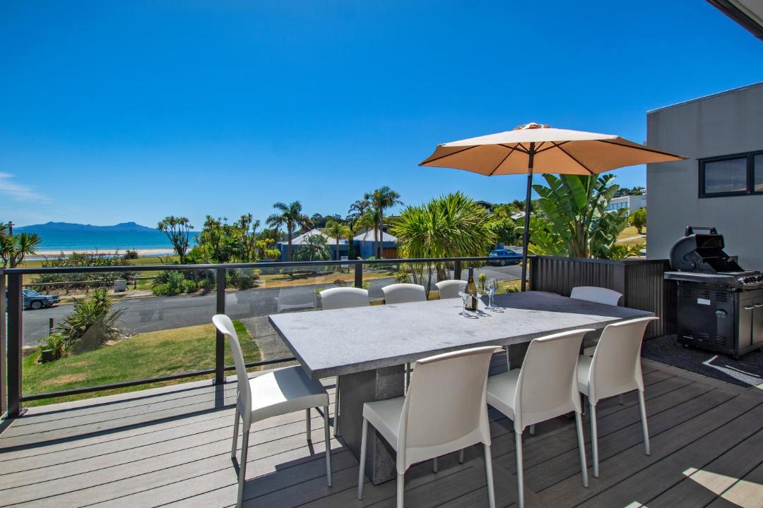 Photo of Patio Balcony in Langs Beach