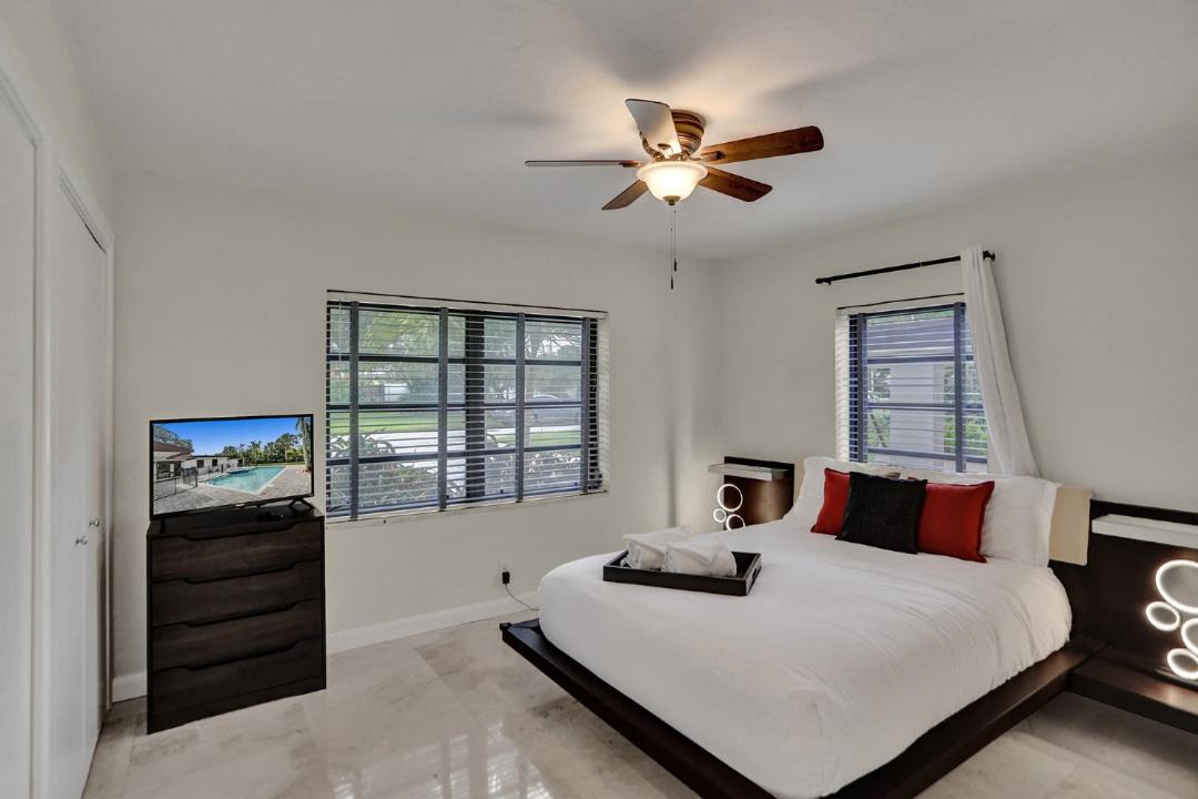 Photo of Bedroom in Wilton Manors