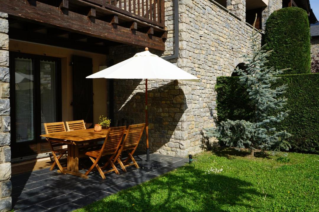 Photo of Others in Err