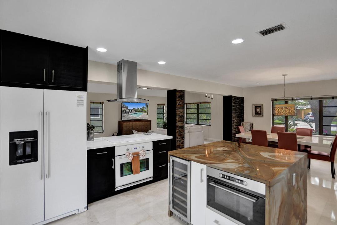 Photo of Others in Wilton Manors