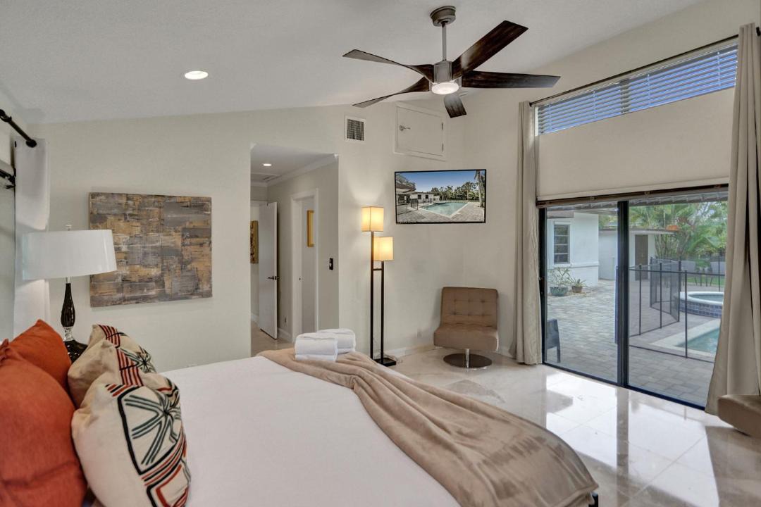 Photo of Others in Wilton Manors