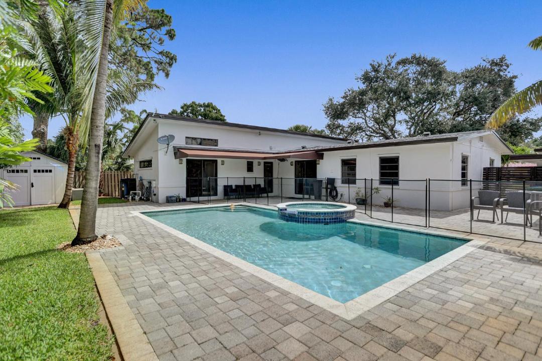 Photo of Others in Wilton Manors