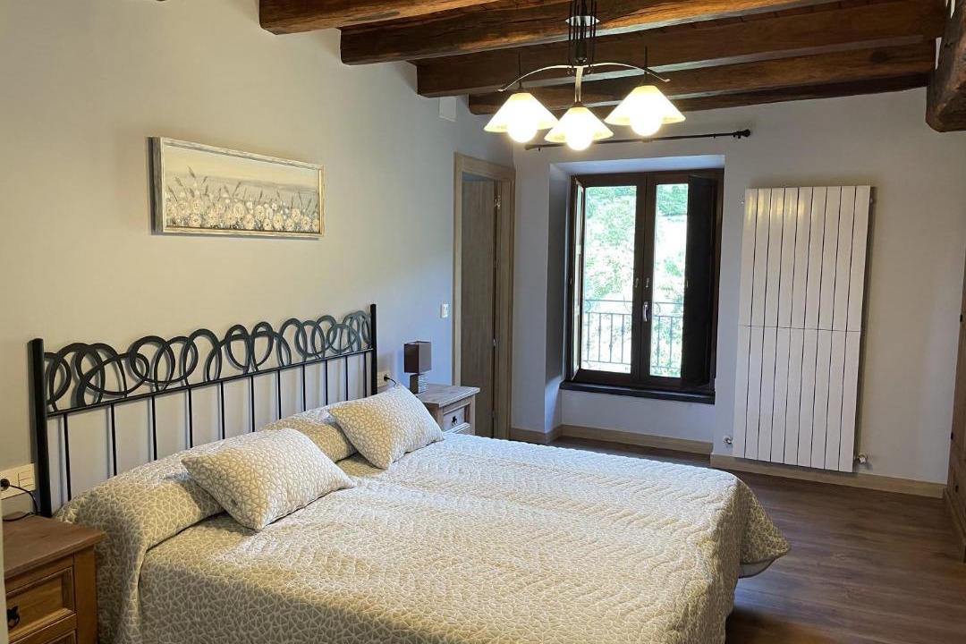 Photo of Bedroom in Basaburua