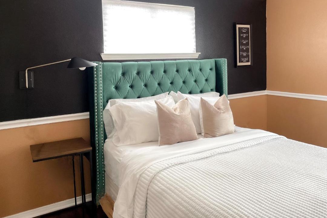 Photo of Bedroom in Channelview