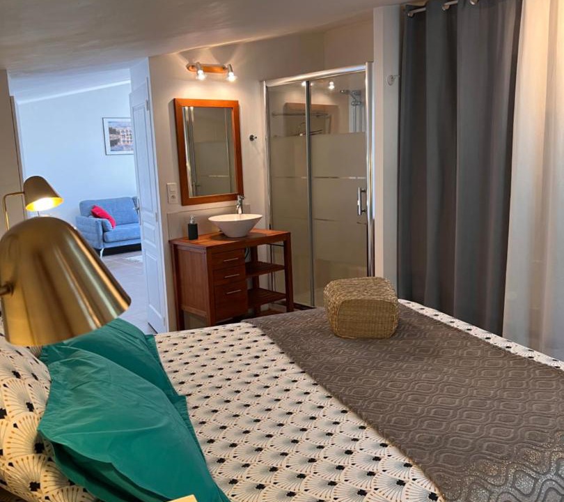 Photo of Others in Collias