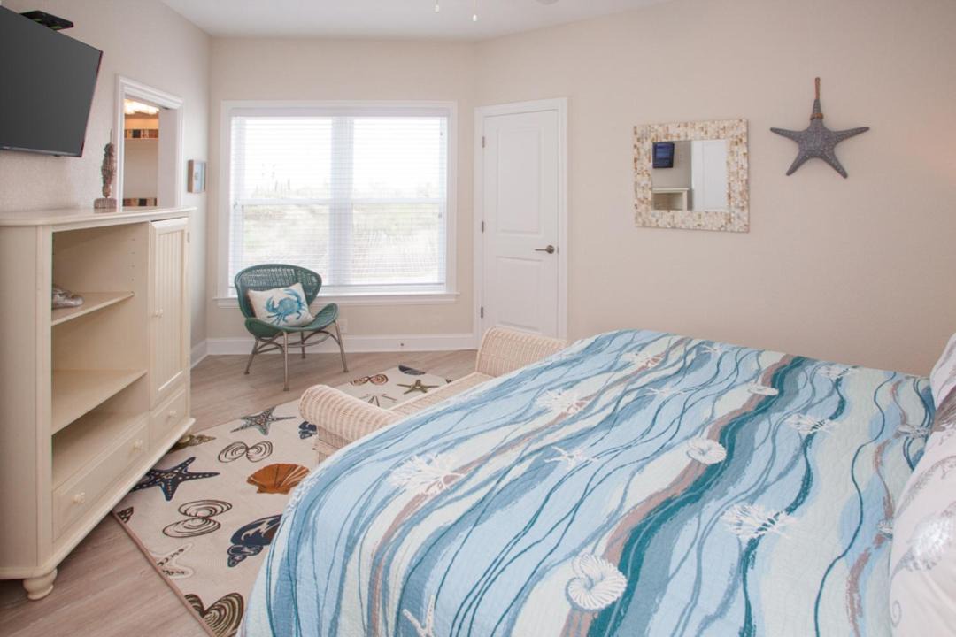 Photo of Bedroom in Sandbridge