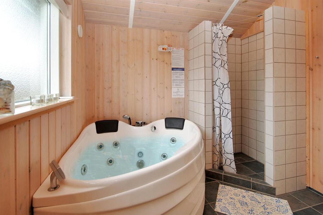 Photo of Bathroom in Haurvig