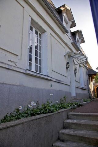 Photo of Buildings in Saumur