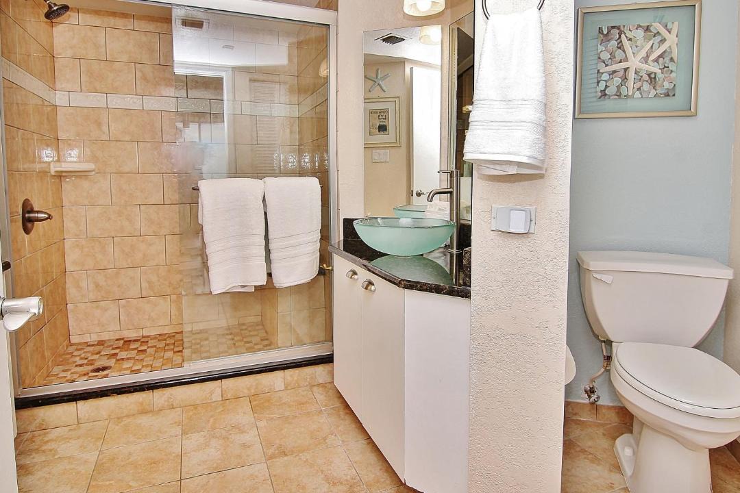 Photo of Bathroom in Sand Key