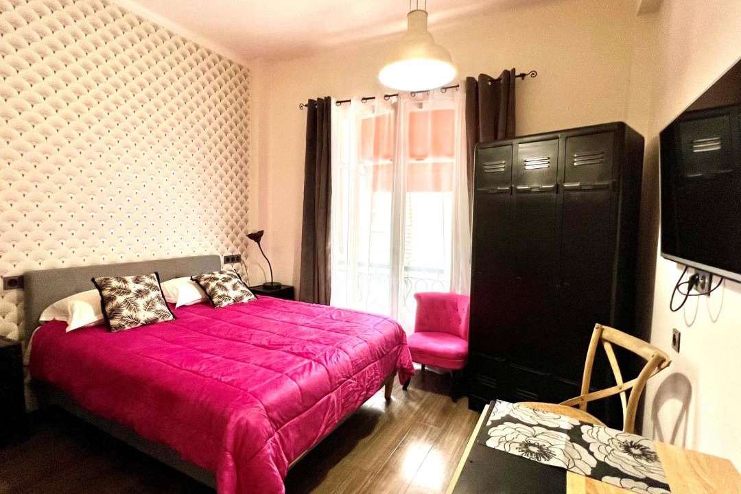 Photo of Bedroom in Nice City Centre