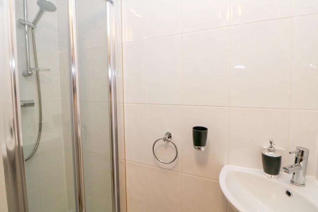 Photo of Others in Over Haddon