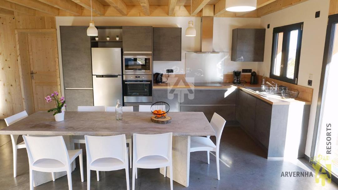 Photo of Kitchen in Chambon-sur-Lac