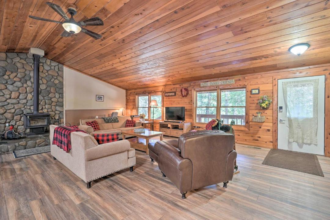 Photo of Others in Pollock Pines