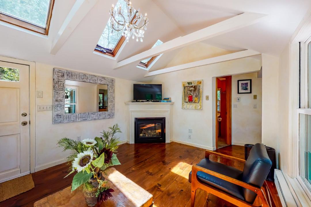 Photo of Livingroom in East Falmouth