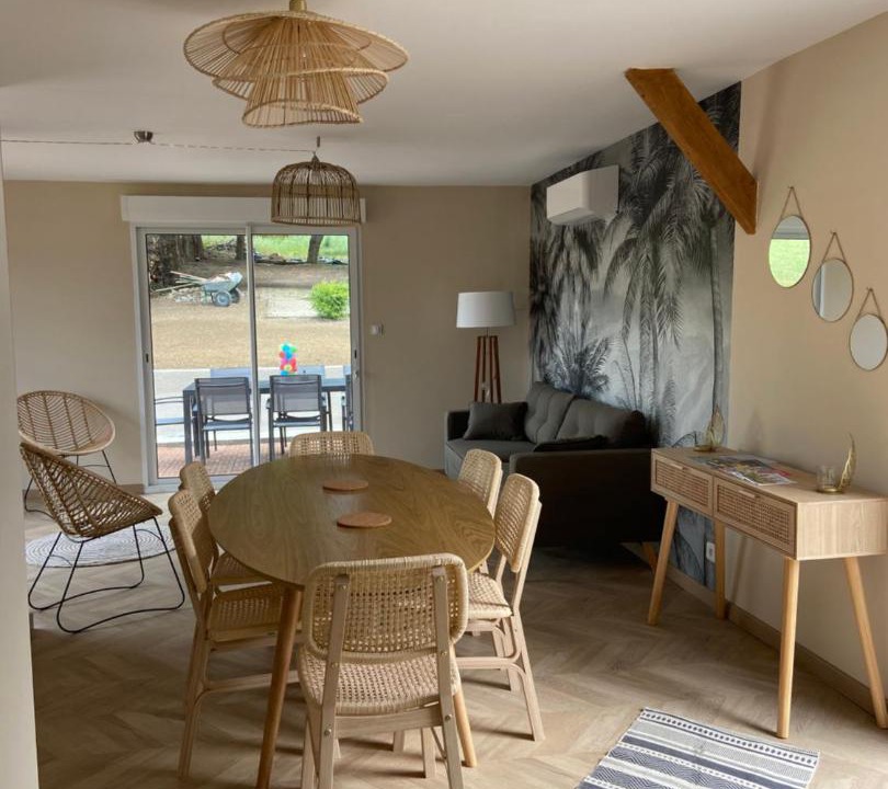 Photo of Others in Thesee