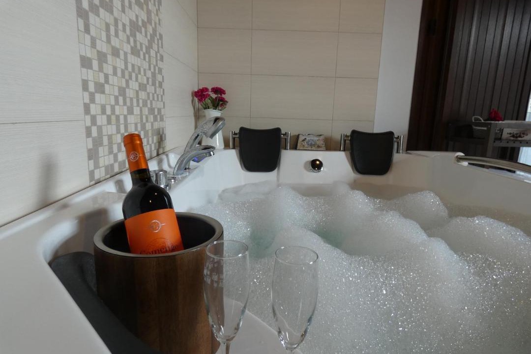 Photo of Bathroom in Curiel