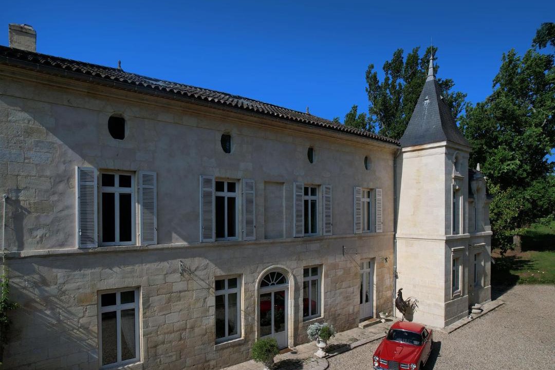 Photo of Others in Artigues-pres-Bordeaux