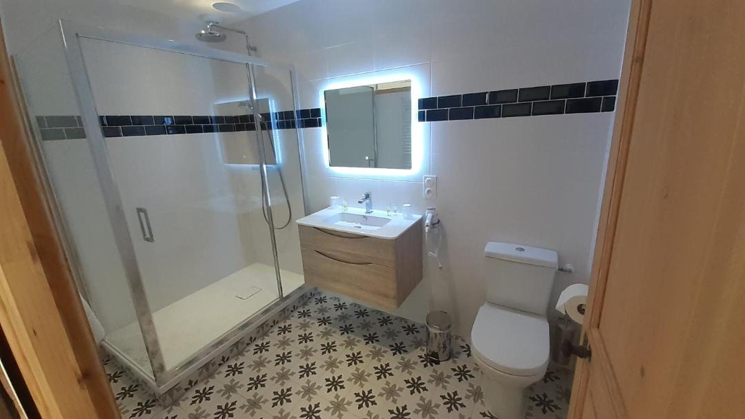 Photo of Bathroom in Ploumilliau