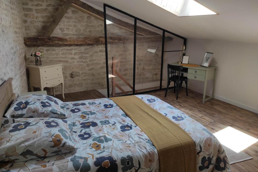 Photo of Bedroom in Asnieres-sur-Nouere