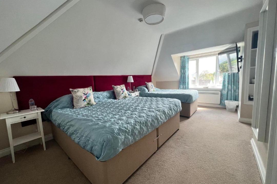 Photo of Others in Ozleworth