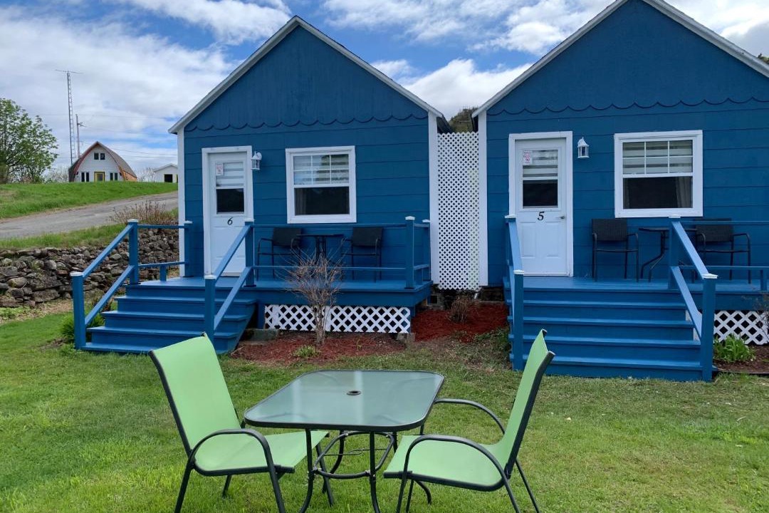 Photo of Others in Perce