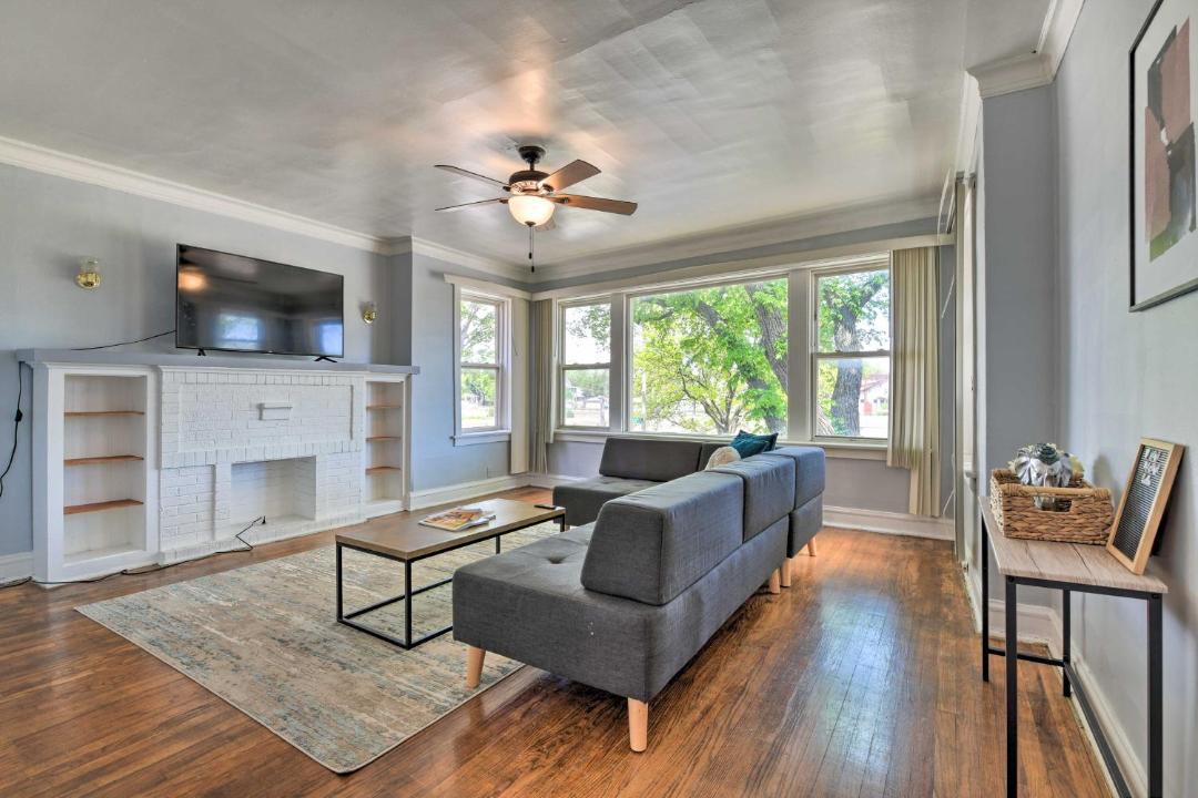 Photo of Livingroom in Oak Park