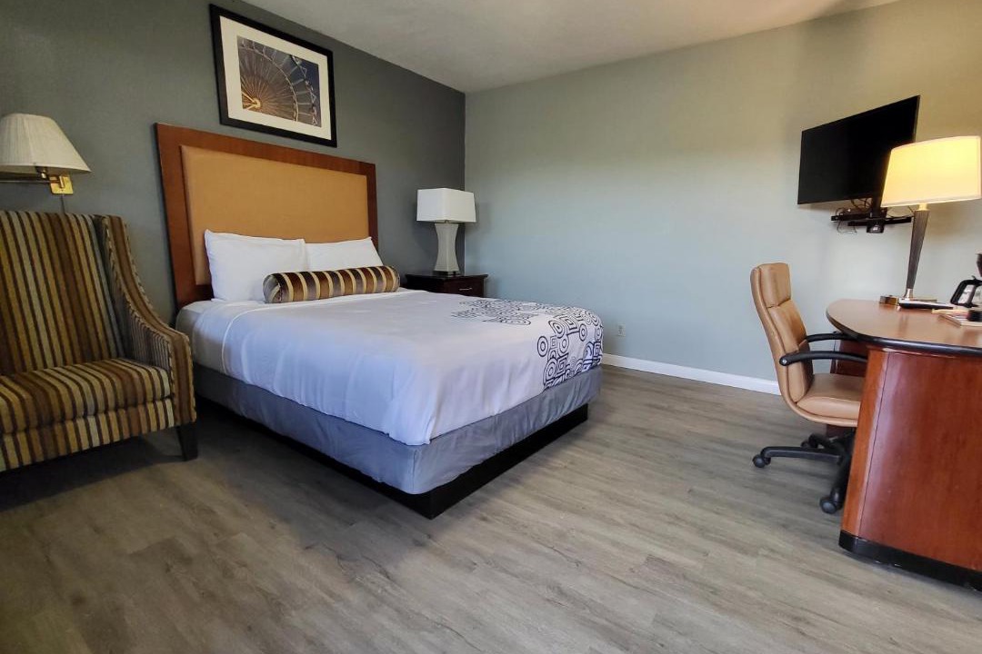 Photo of Bedroom in Barstow
