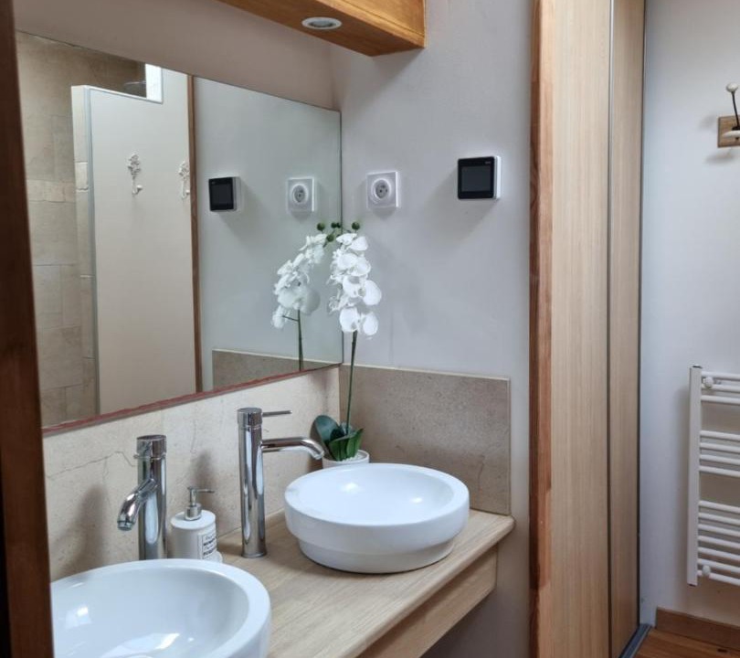 Photo of Bathroom in La Tourette-Cabardes