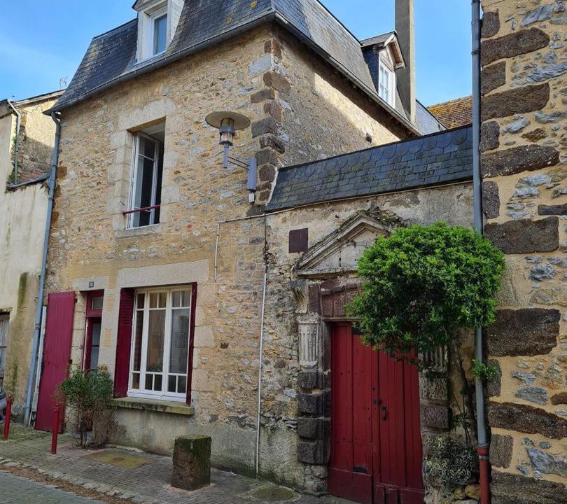 Photo of Others in Fresnay-sur-Sarthe