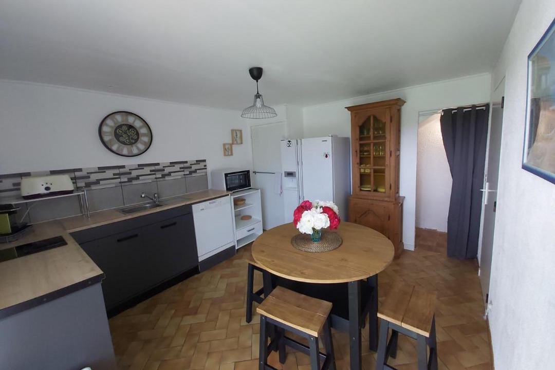 Photo of Others in Aubin