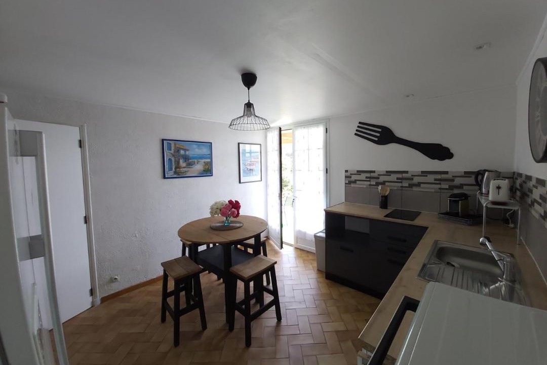 Photo of Others in Aubin