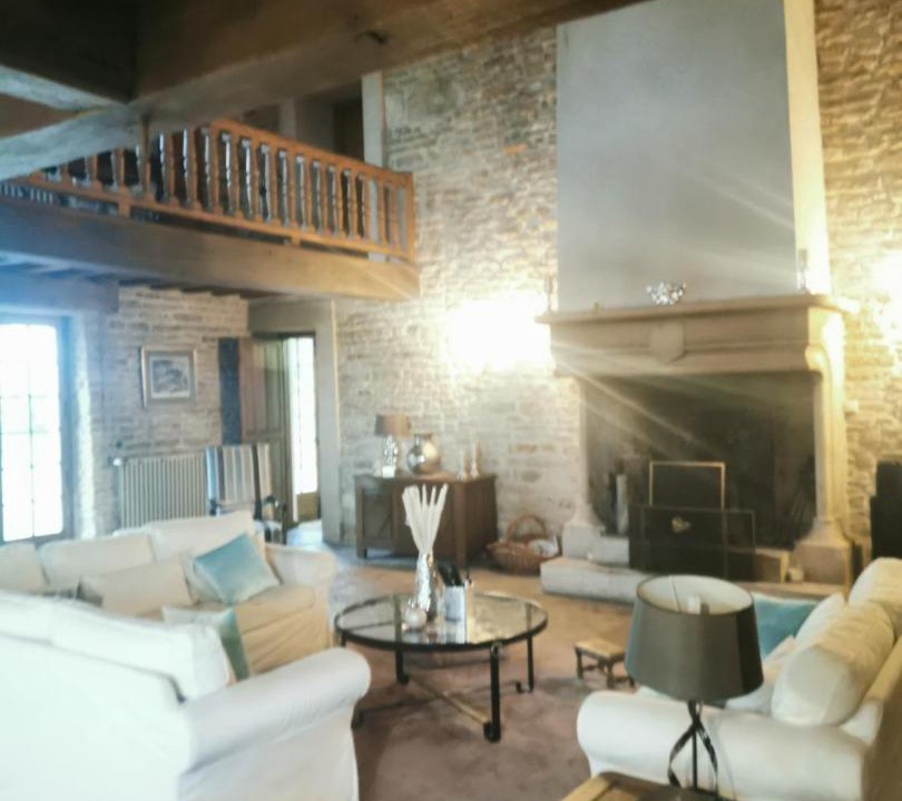 Photo of Livingroom in Isomes
