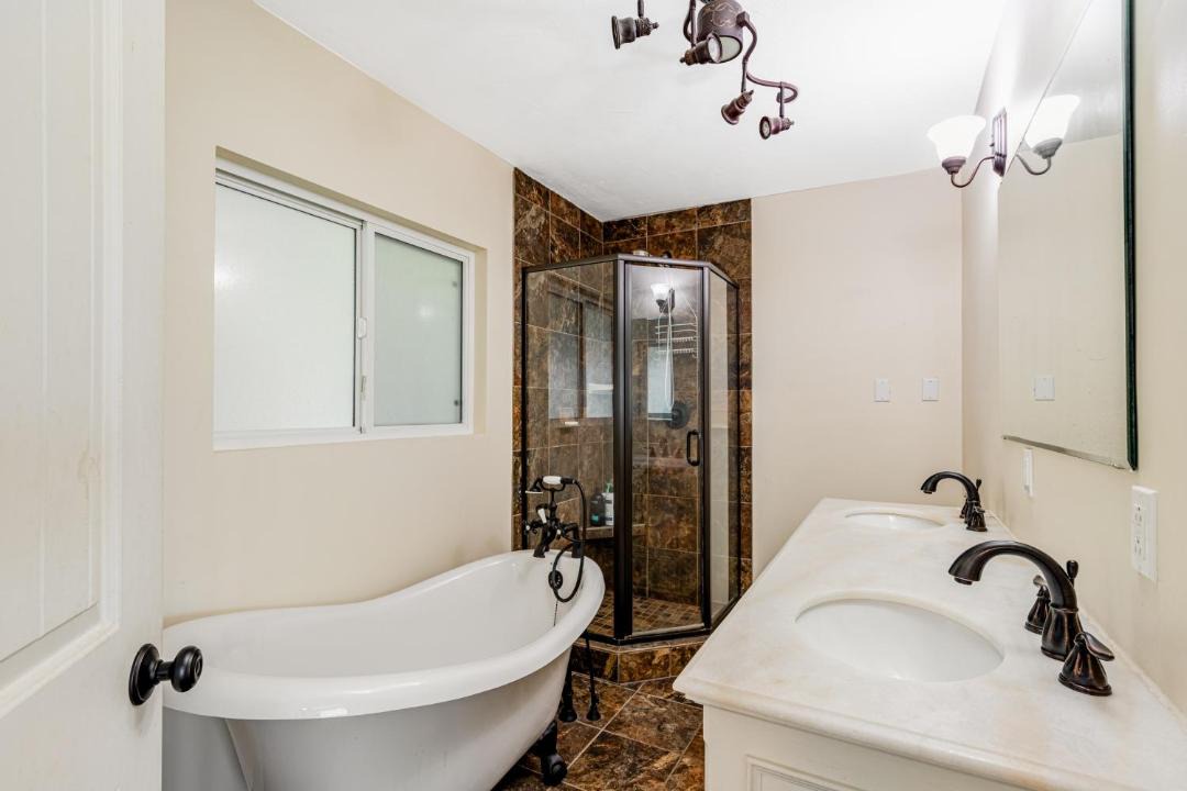 Photo of Bathroom in Hillcrest