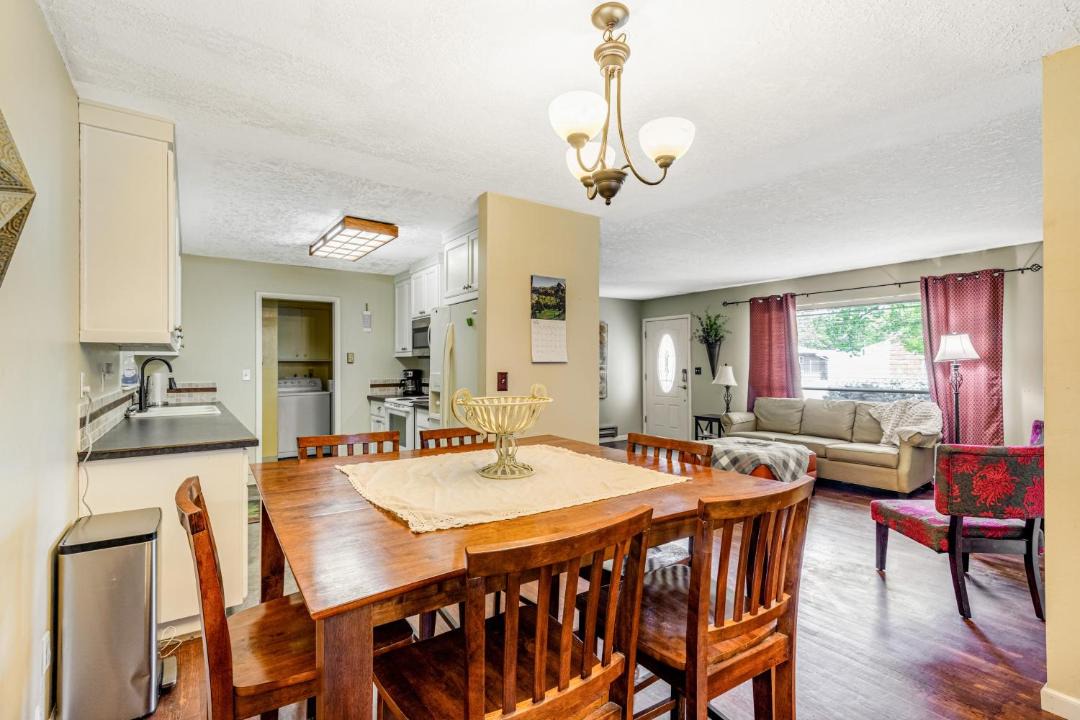 Photo of Livingroom in Hillcrest