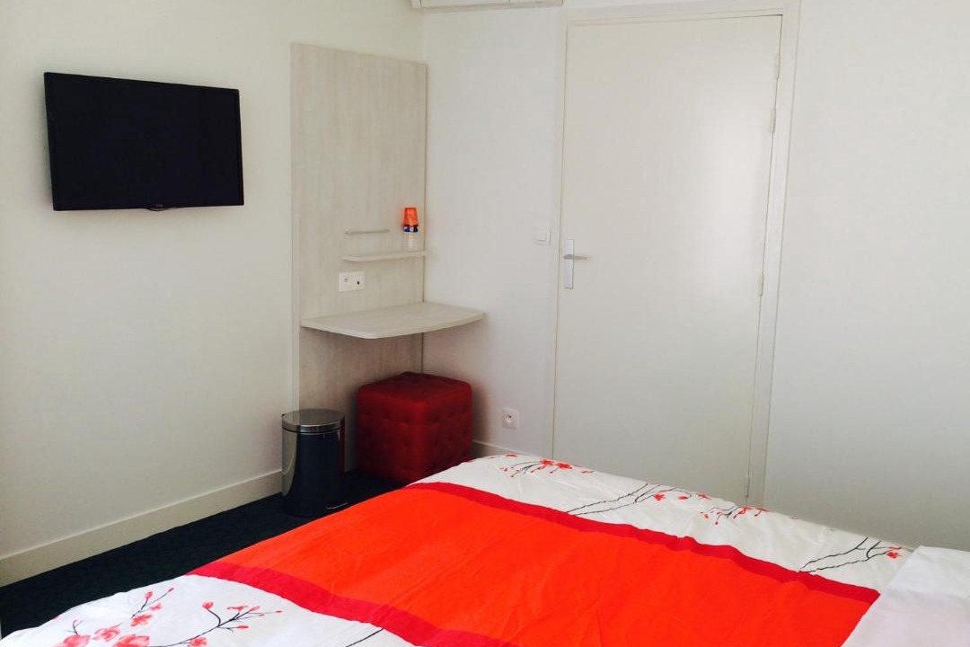 Photo of Bedroom in Saint-Cloud