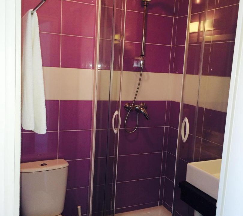 Photo of Bathroom in Saint-Cloud