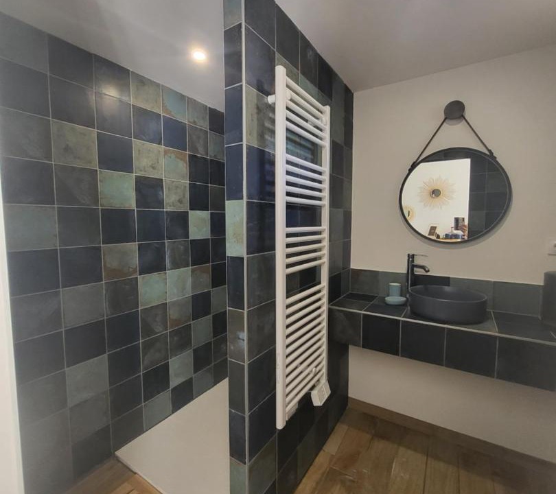 Photo of Others in Moult