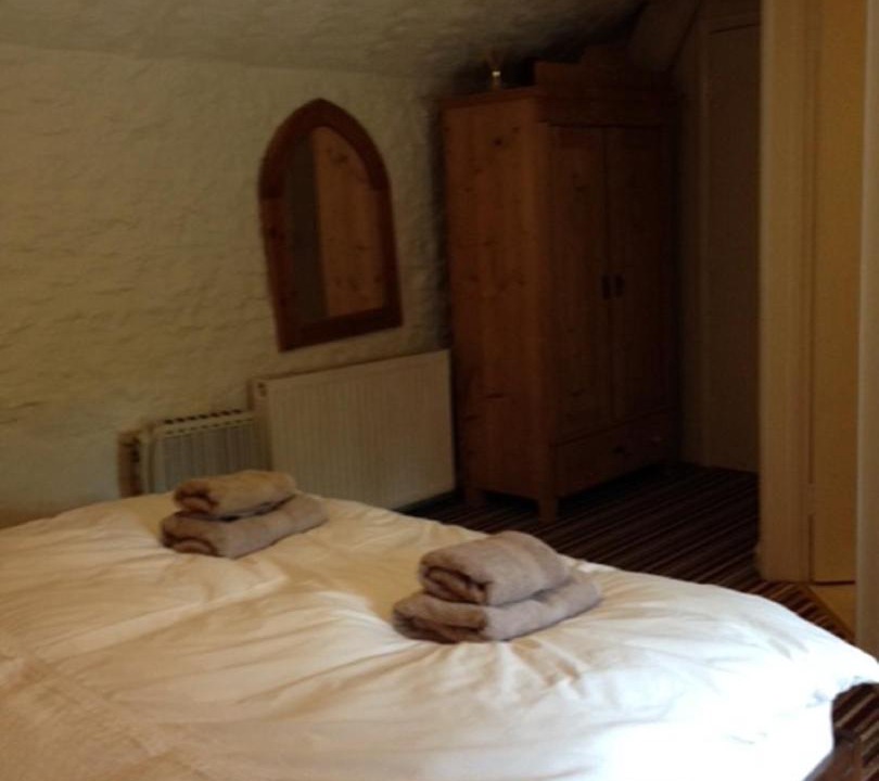 Photo of Bedroom in Burford