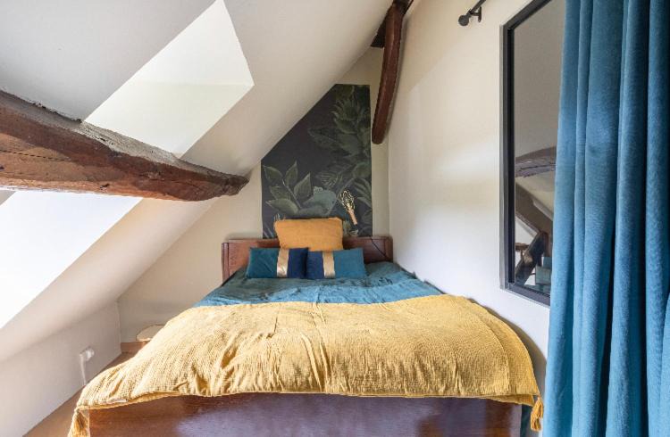 Photo of Bedroom in Maillebois