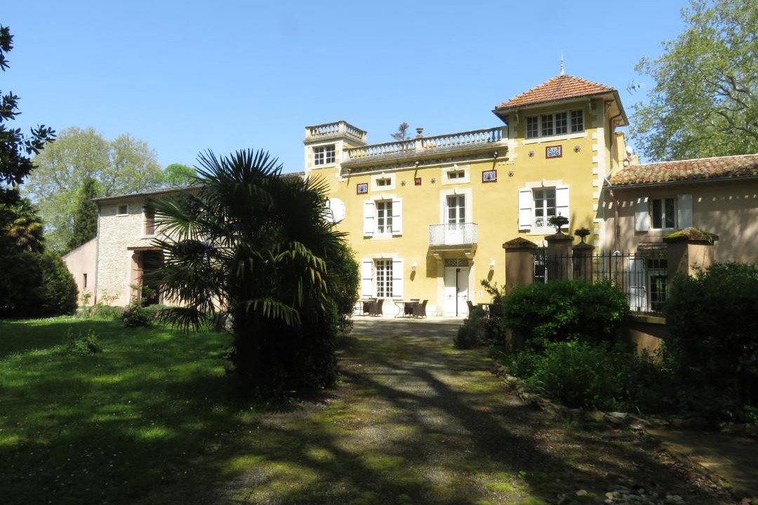 Photo of Others in Bram