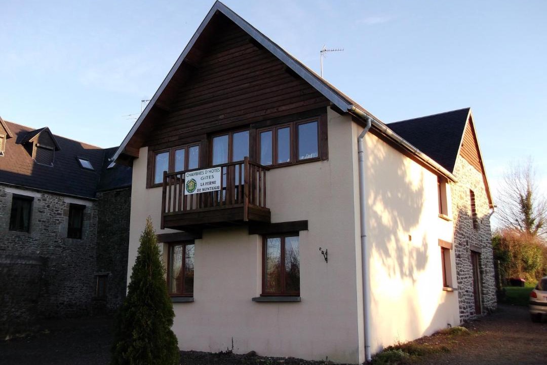 Photo of Buildings in Montaigu-les-Bois