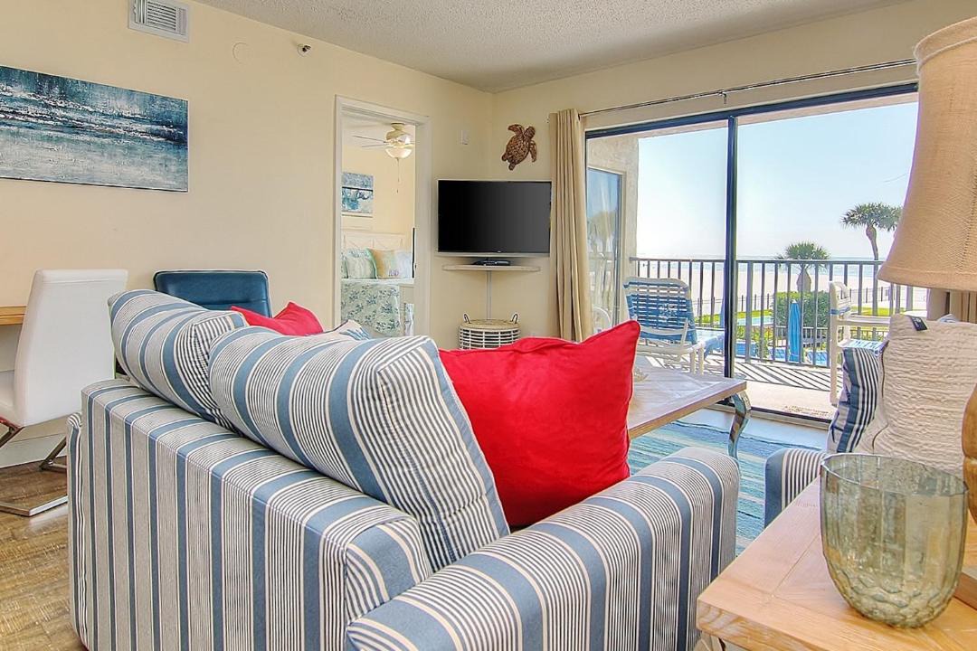 Photo of Livingroom in St. Pete Beach