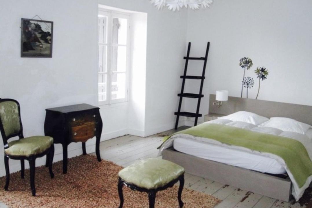 Photo of Bedroom in Saint-Bonnet-sur-Gironde