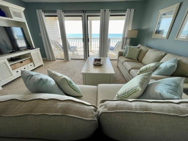 Photo of Livingroom in Surfside Beach