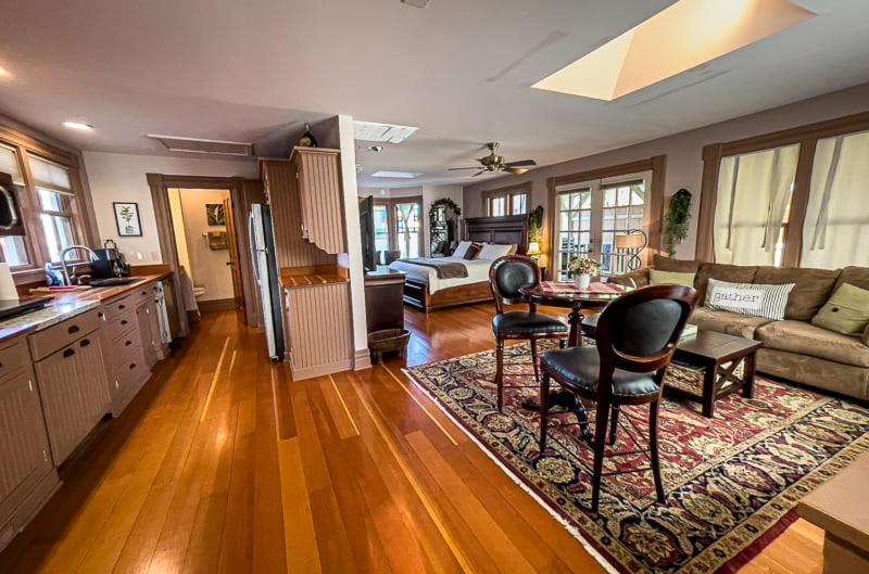 Photo of Others in Jacksonville