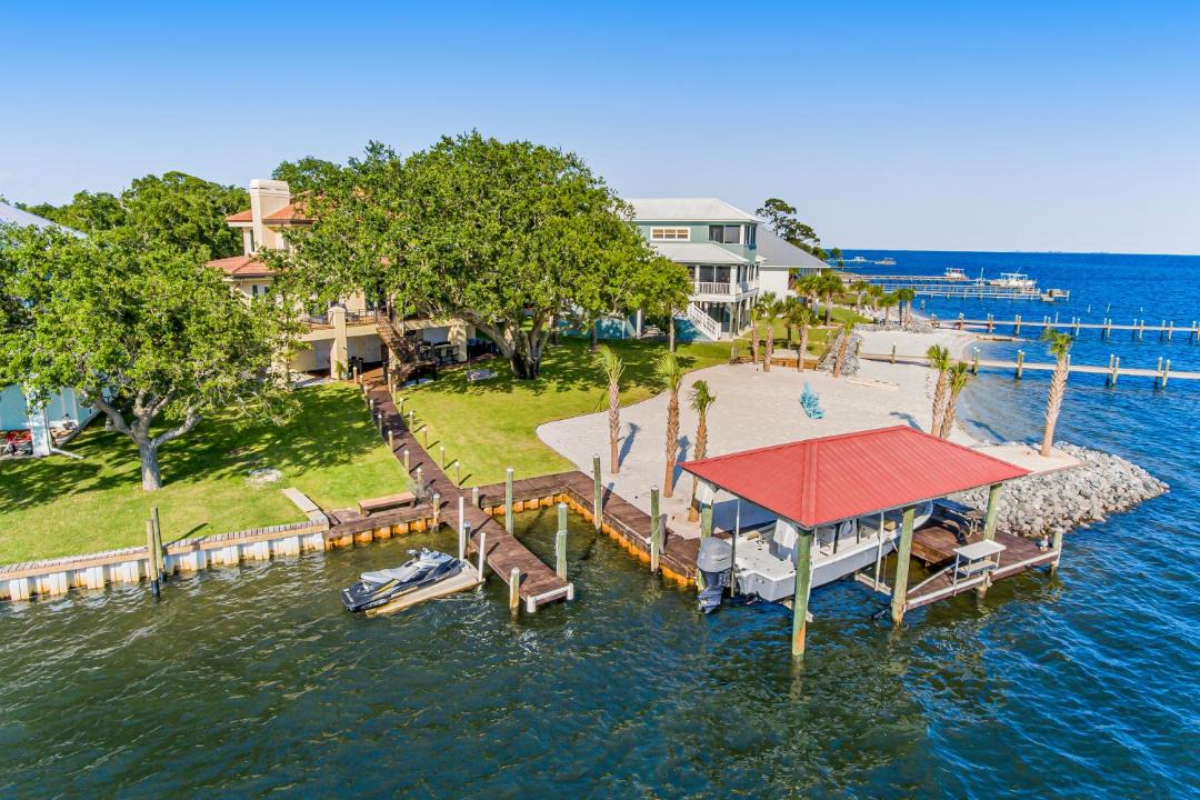 Photo of Others in Gulf Breeze