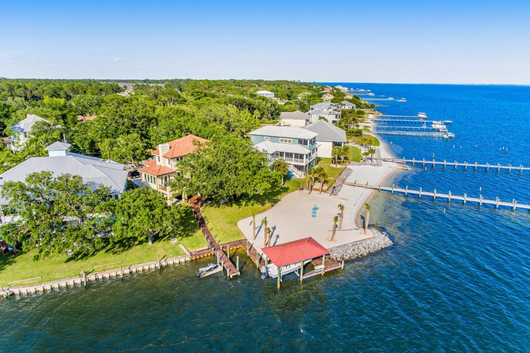 Photo of Others in Gulf Breeze