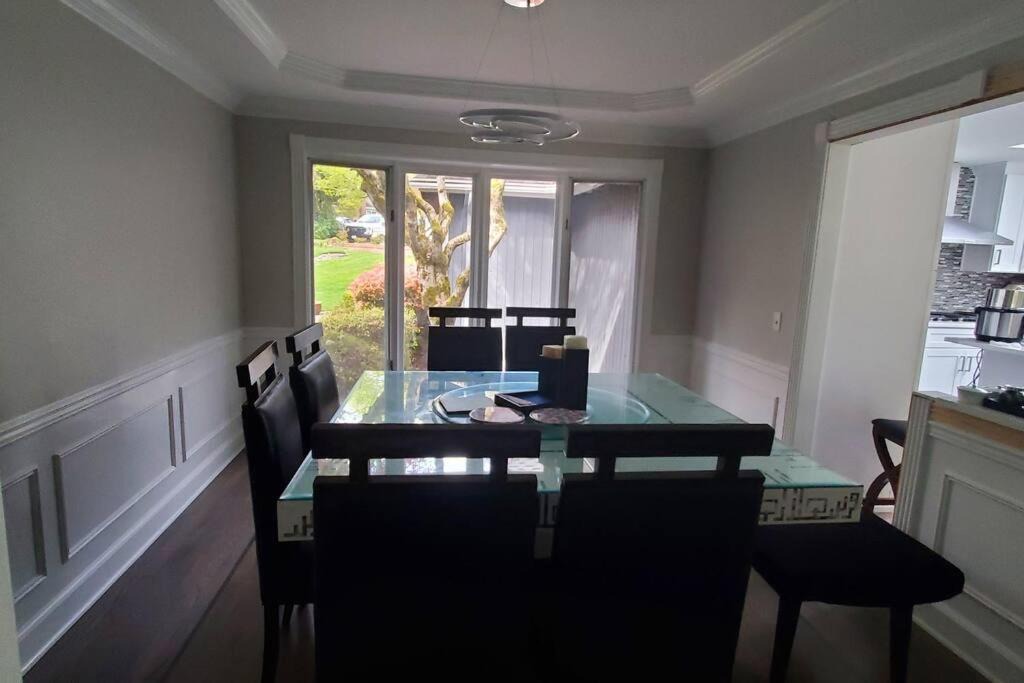 Photo of Livingroom in Sammamish