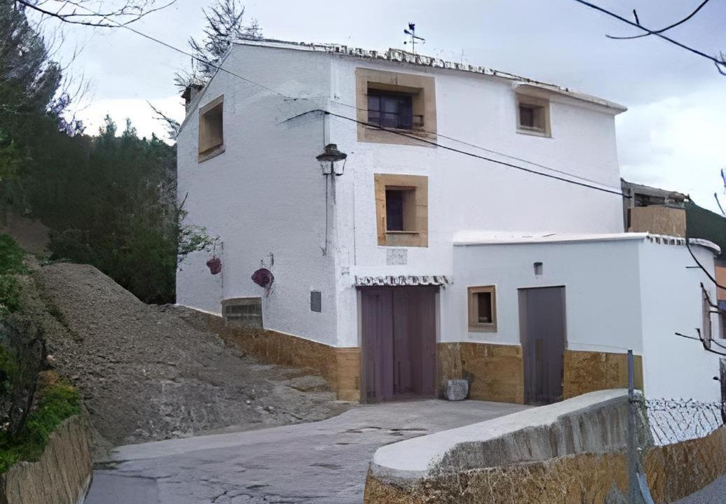Photo of Buildings in Jerica