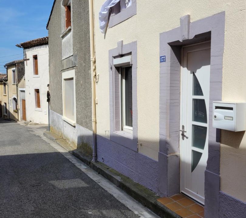 Photo of Buildings in Arzens